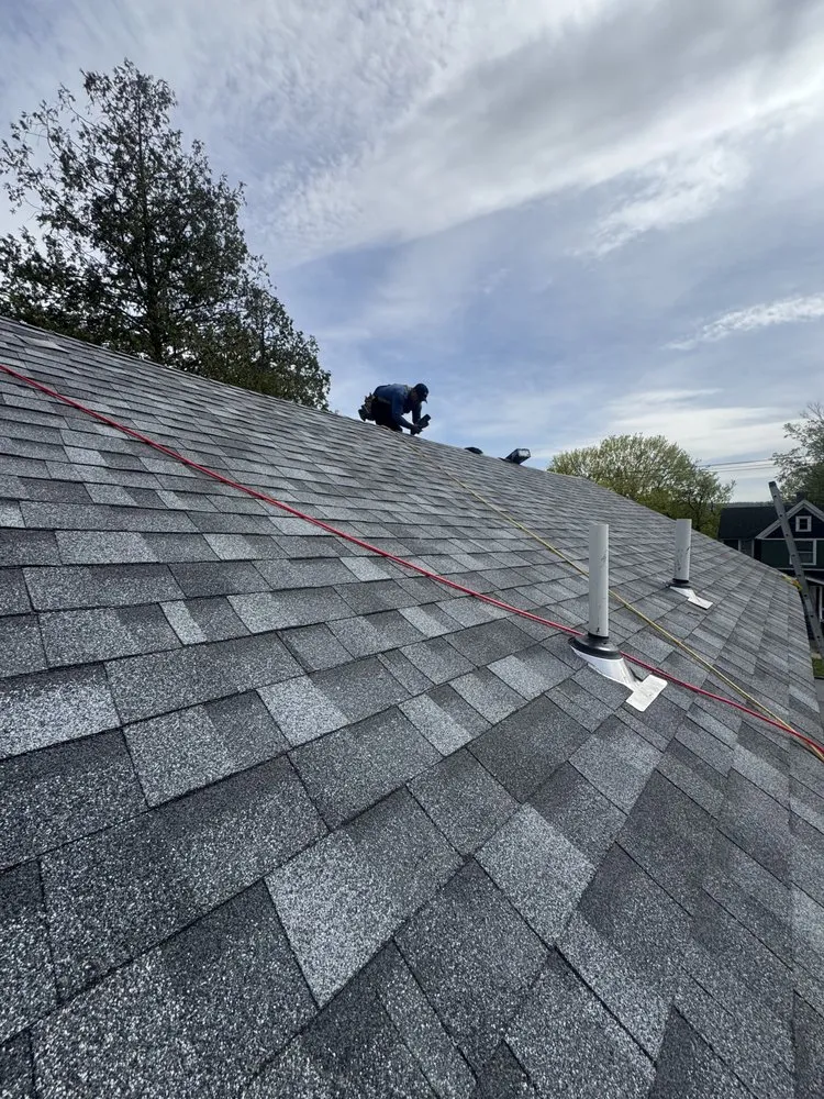 Slide of 315 Roofing