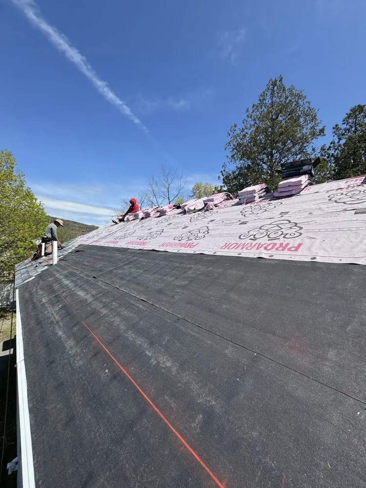 Slide of 315 Roofing