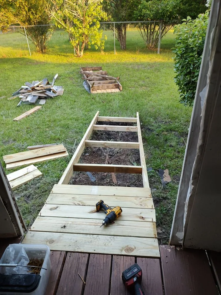 Slide of 360 Precision Cleaning & Maintenance, LLC