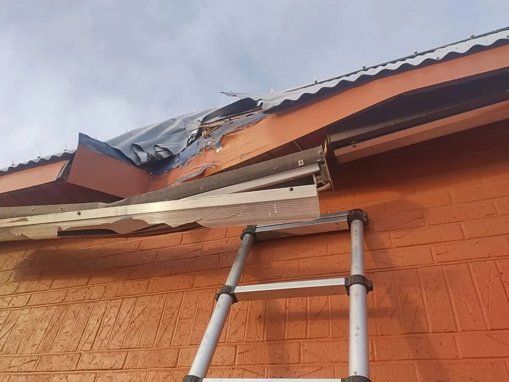 Slide of 3D Construcción and Cleaning Company