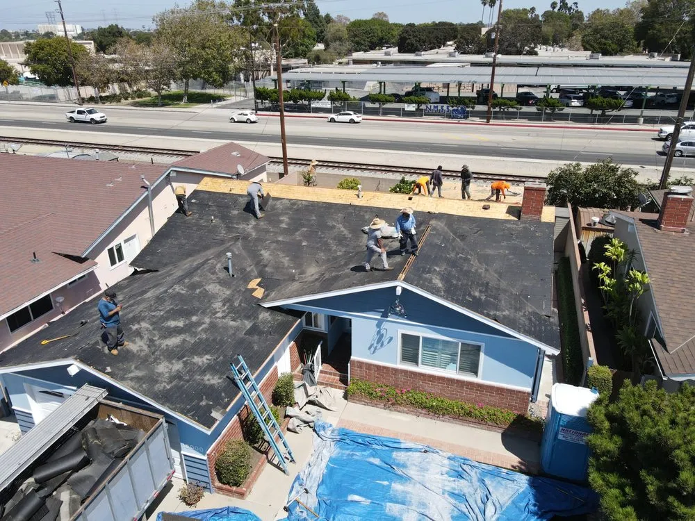 Slide of 3G Tres Generaciones Roofing