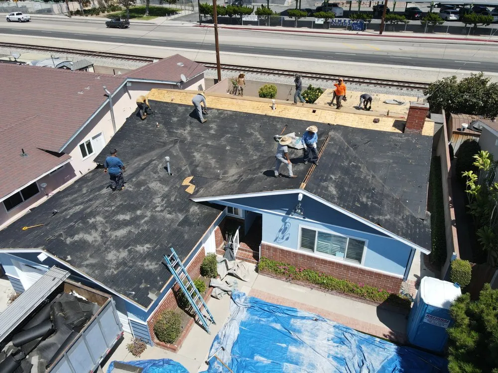 Slide of 3G Tres Generaciones Roofing