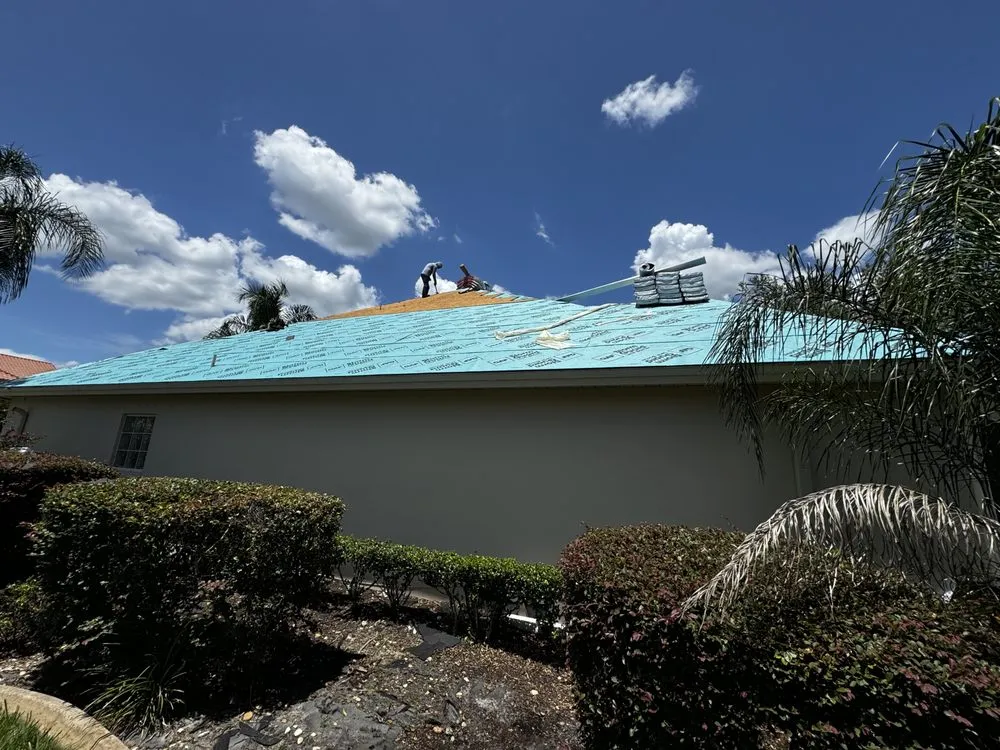 Slide of 3MG Roofing & Solar