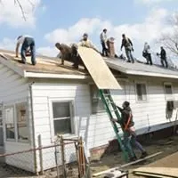 Slide of 4 Guys And A Roof