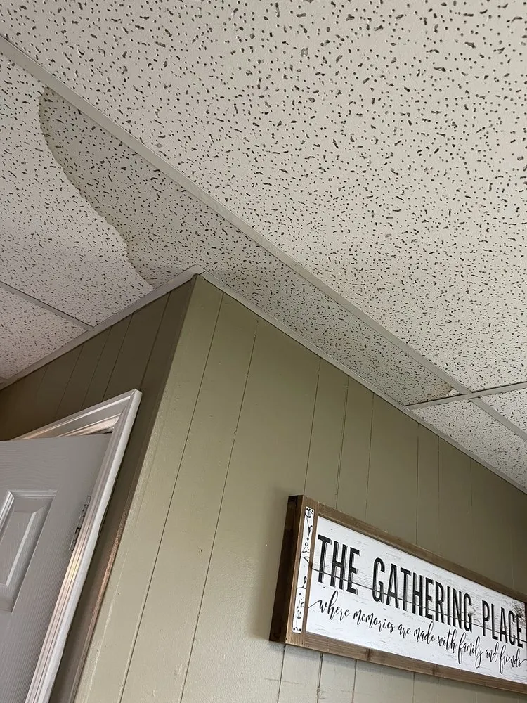 Slide of 4 Guys And A Roof