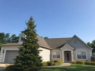 Slide of 4 Seasons Construction & Roofing