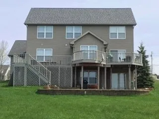 Slide of 4 Seasons Construction & Roofing