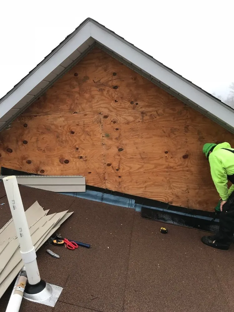 Slide of 4 Seasons Construction & Roofing