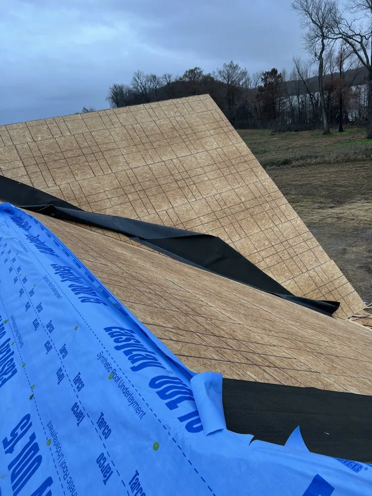 Slide of 4 Seasons Construction