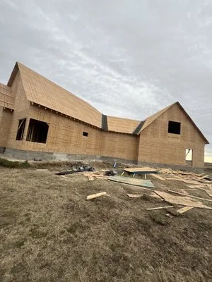 4 Seasons Construction Logo