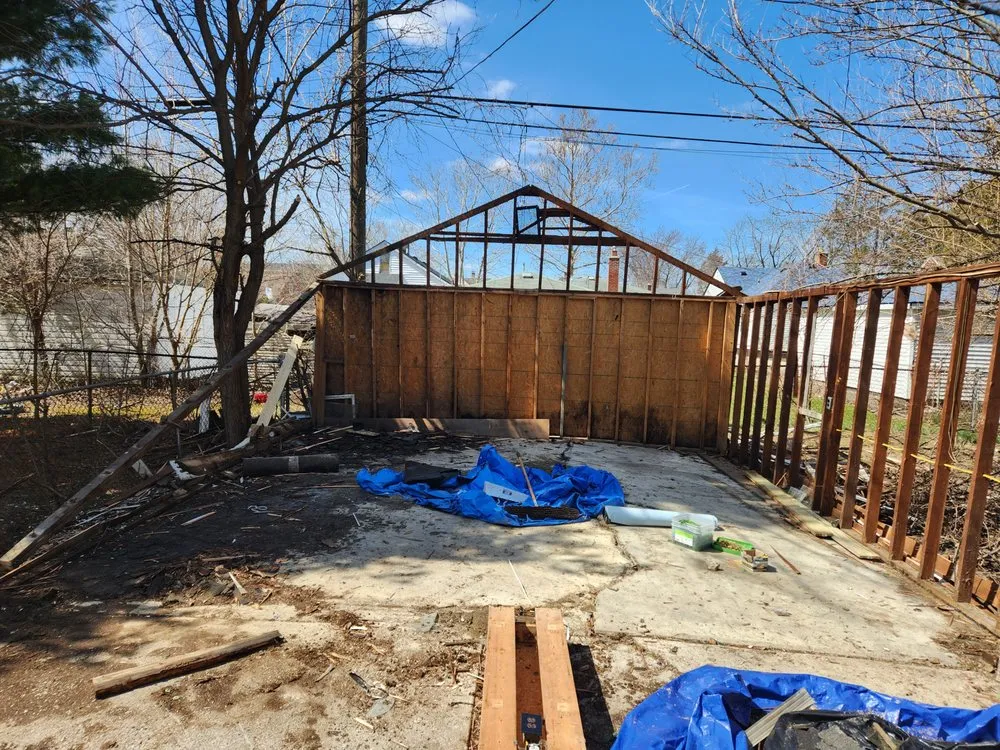 Slide of 4 Seasons Renovations