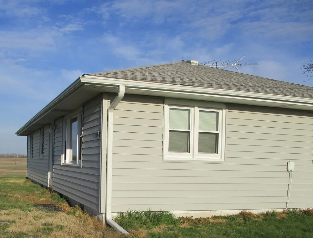 Slide of 4 Seasons Siding - Windows - Roofing