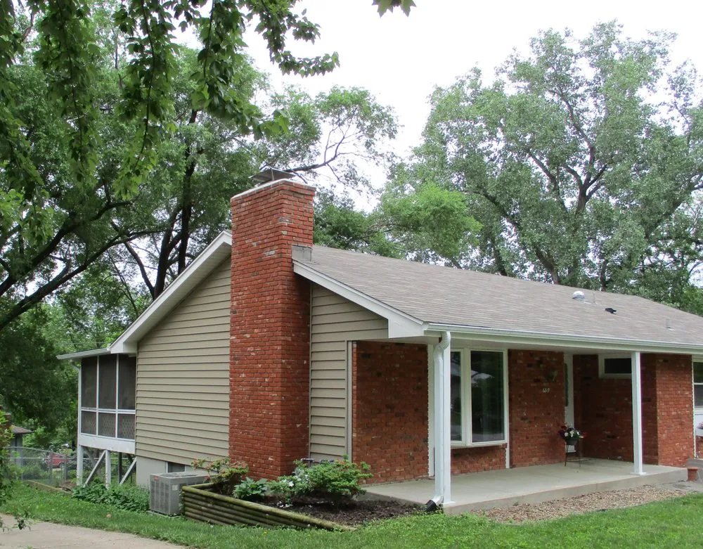 Slide of 4 Seasons Siding - Windows - Roofing