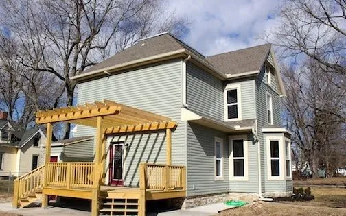 Slide of 4 Seasons Siding - Windows - Roofing