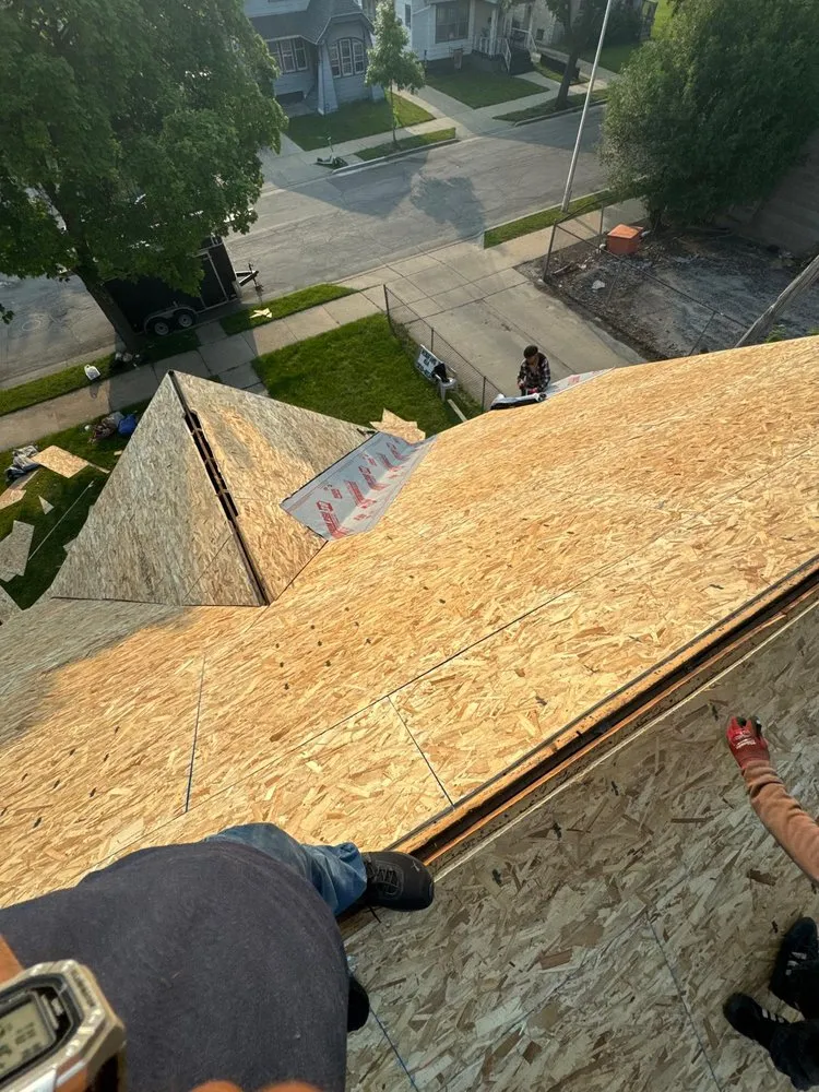Slide of 414 Roofer