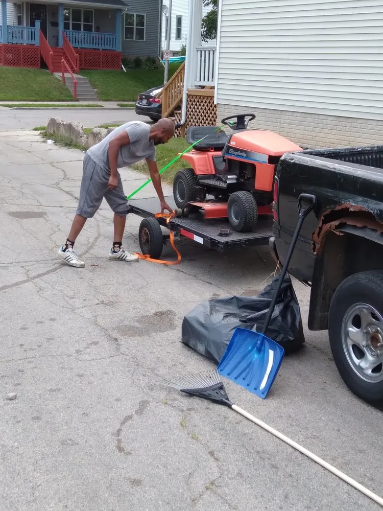 Slide of 414 You Invest Services Group