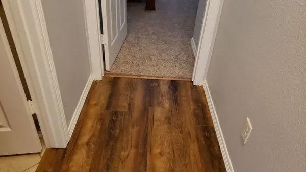 4XTream Roofing & Contracting Logo