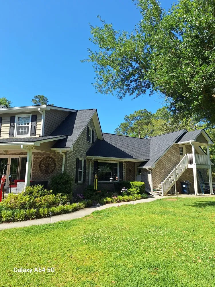 Slide of 5 Stars Roofing