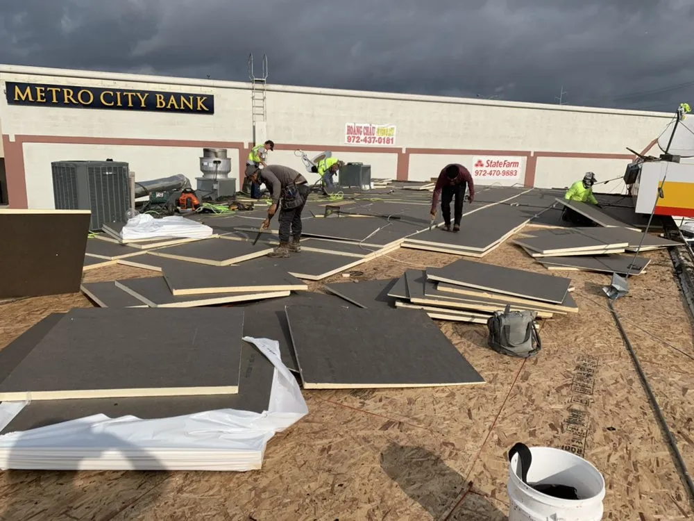 Slide of 50 Stars Roofing