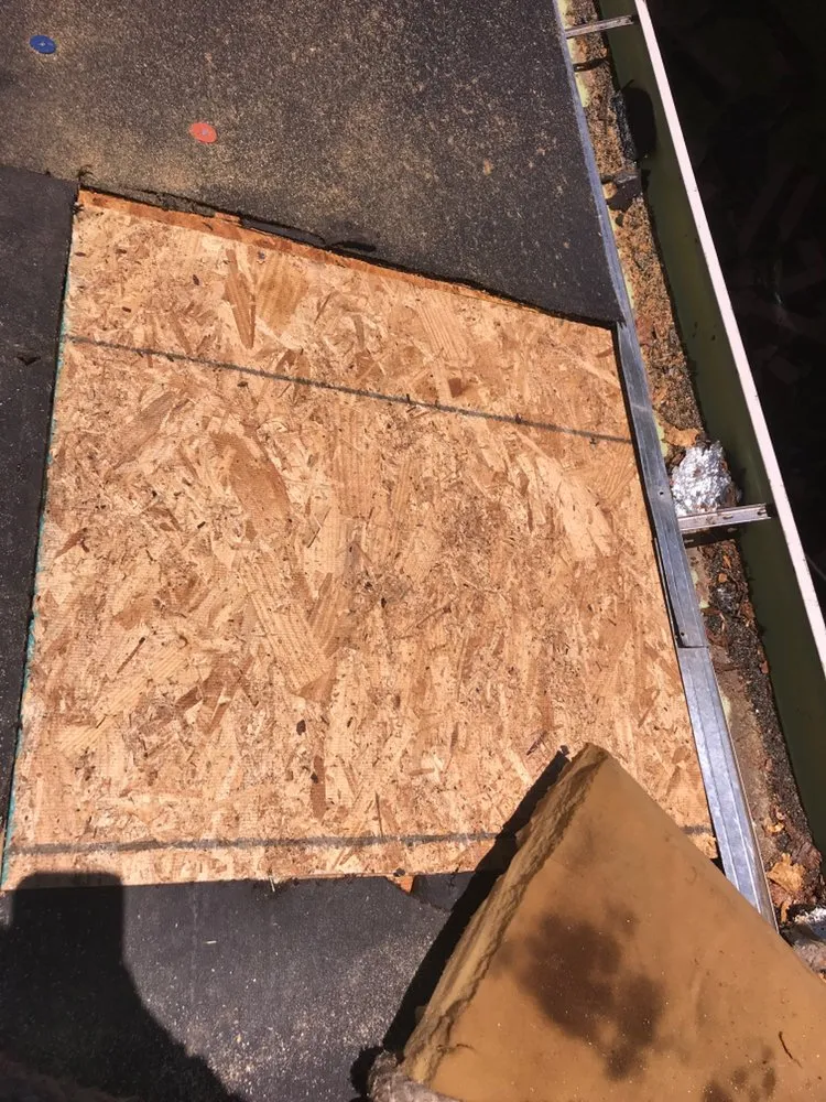 Slide of 50 Stars Roofing