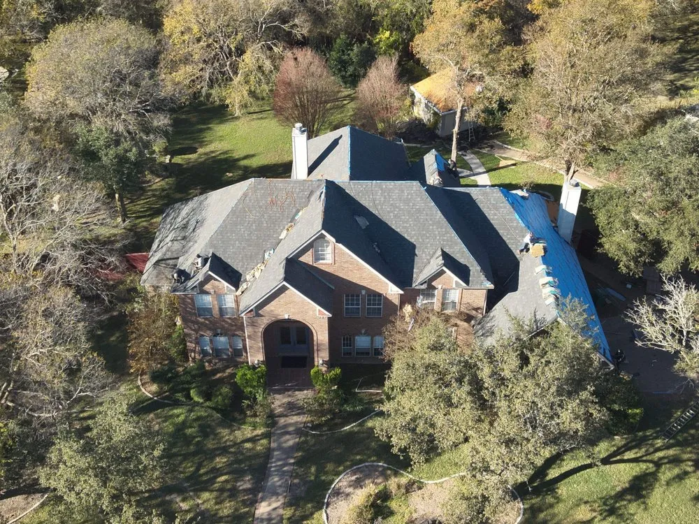 Slide of 550 Roofing Solutions