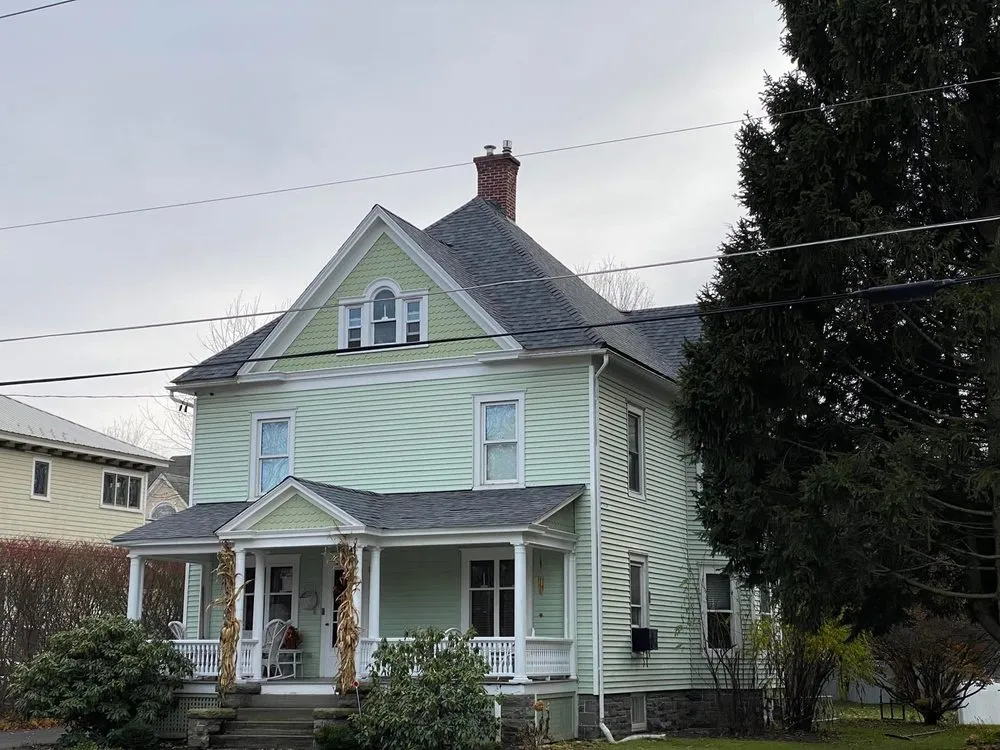 Slide of 607 Roofing