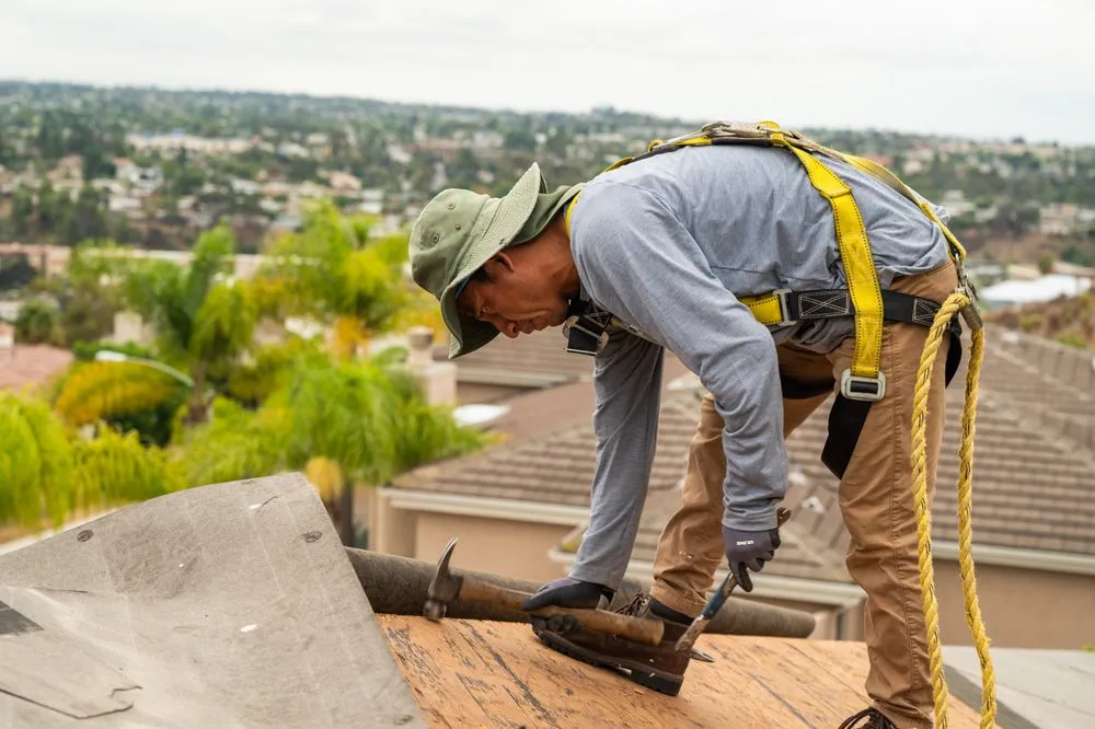 Slide of 619 Roofing