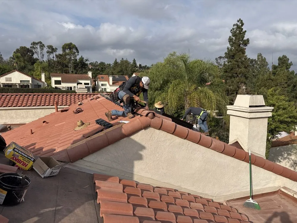 Slide of 619 Roofing