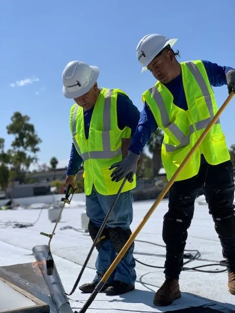 Slide of 619 Roofing