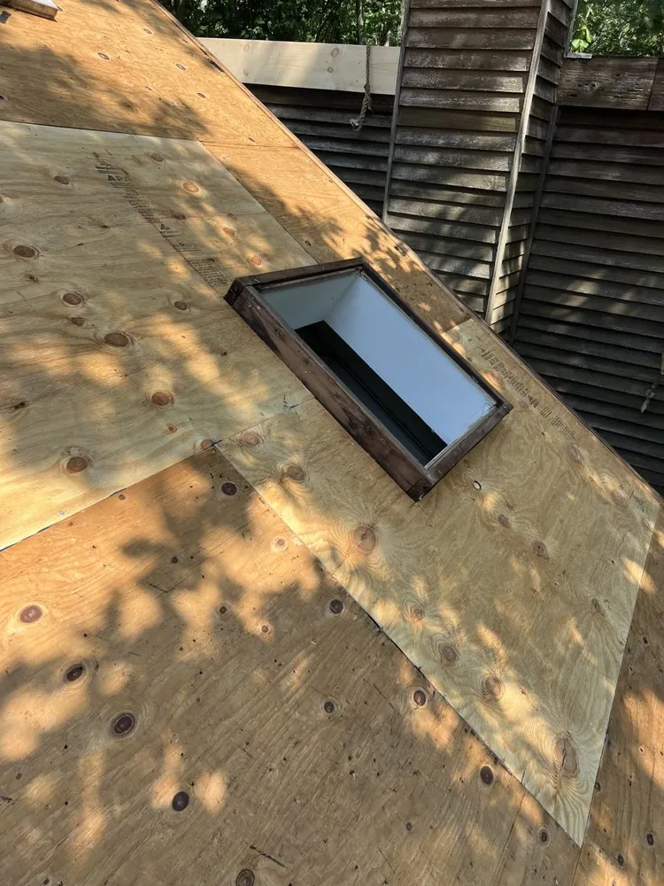 Slide of 7 Days Roofing