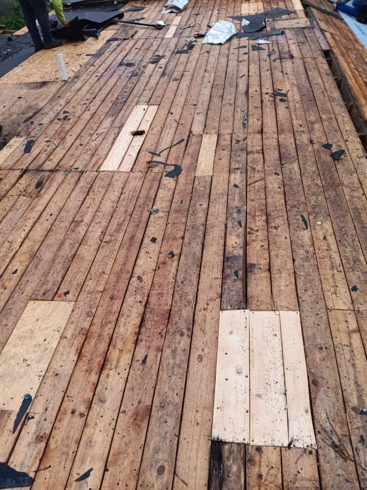 Slide of 7 Point Roofing