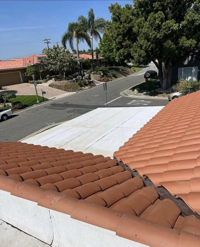 Slide of 701 Roofing