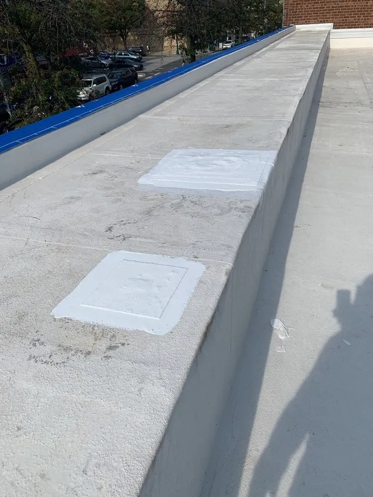 Slide of 718 Roofing Corp