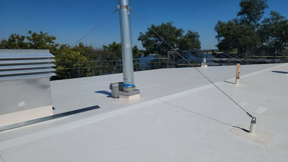 Slide of 718 Roofing Corp