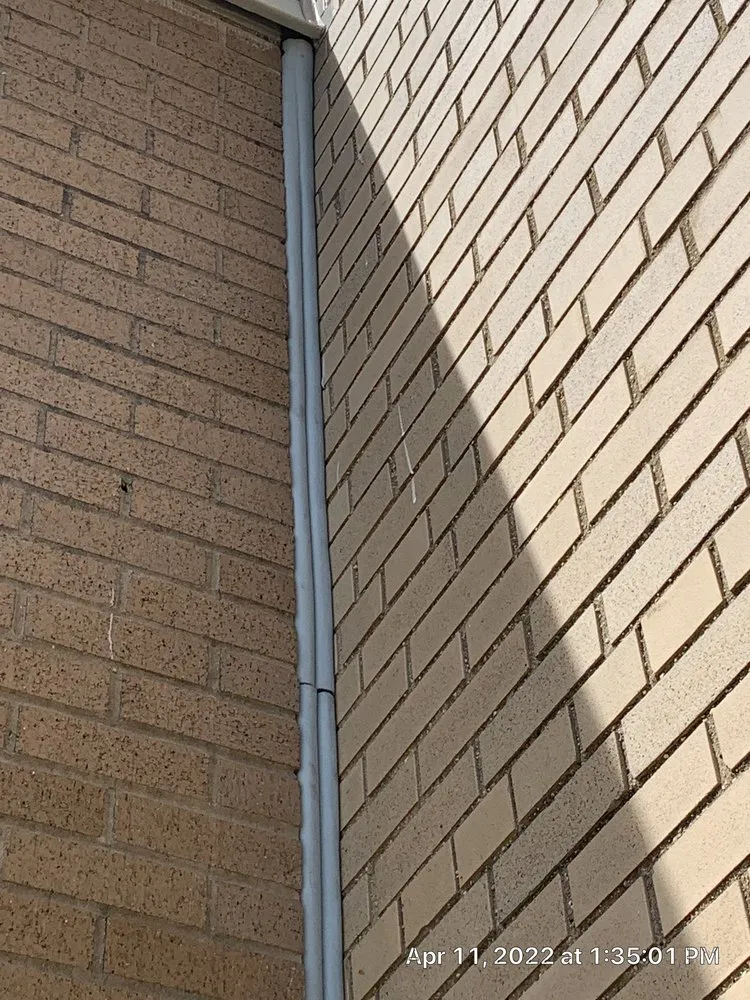 Slide of 718 Roofing Corp