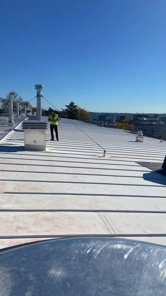 Slide of 718 Roofing Corp