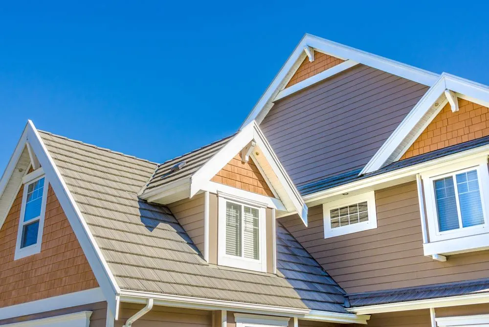 Licensed storm damage roof repair experts serving Linthicum Heights, MD - 724 Exteriors