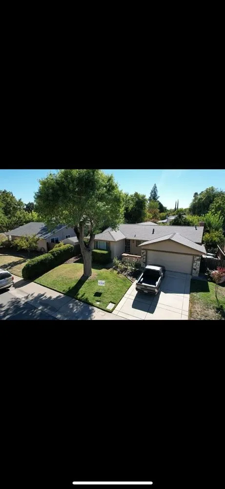 Slide of 770 Roofers