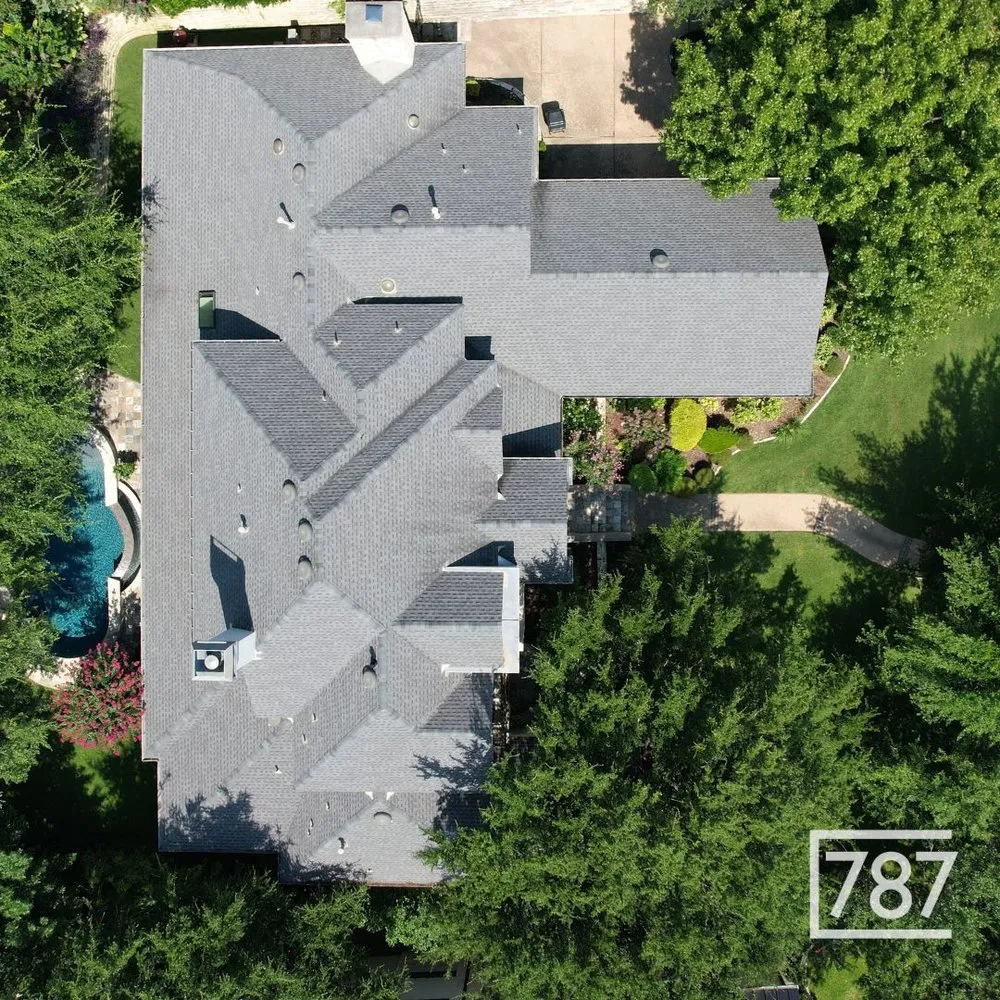 Slide of 787 Construction