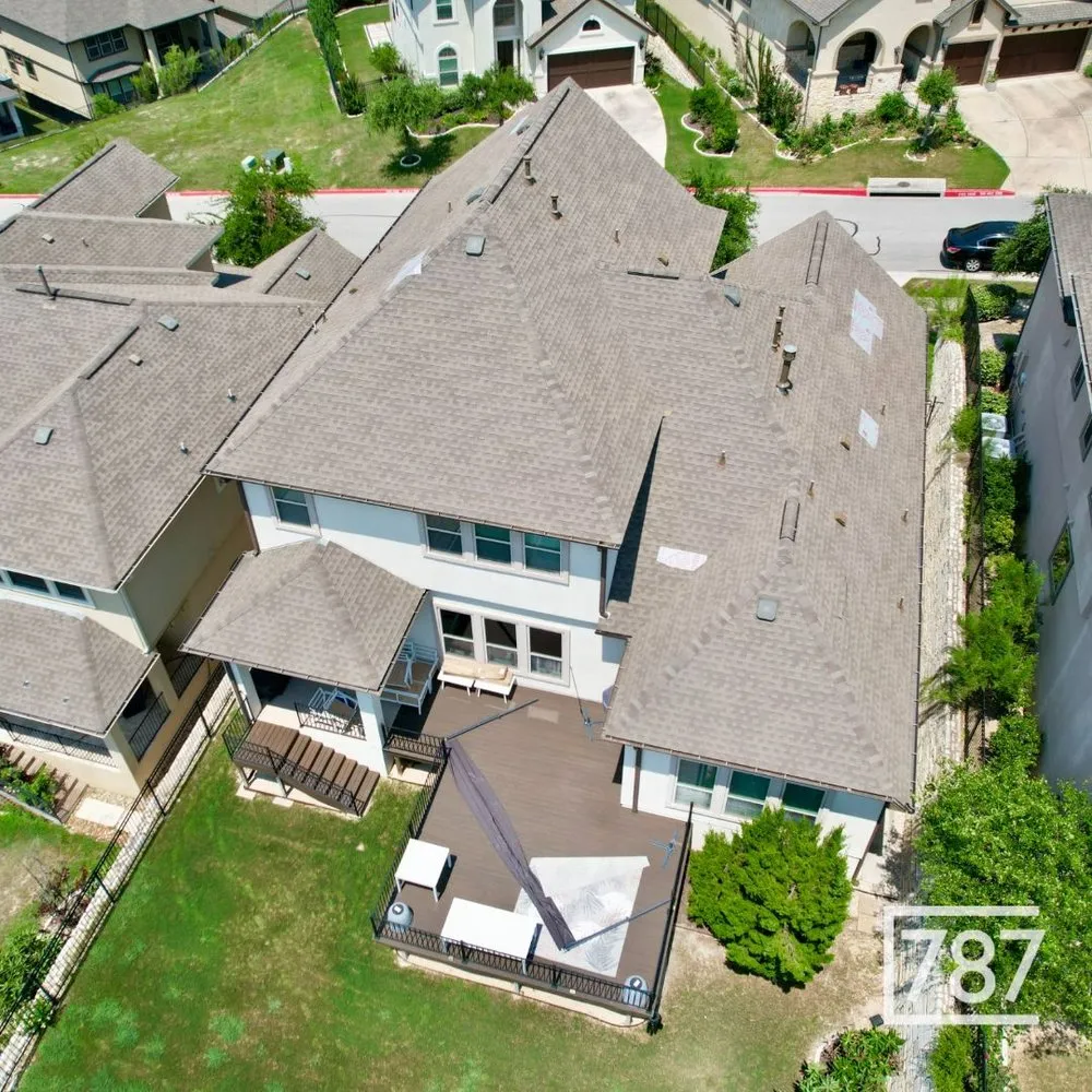 Slide of 787 Construction