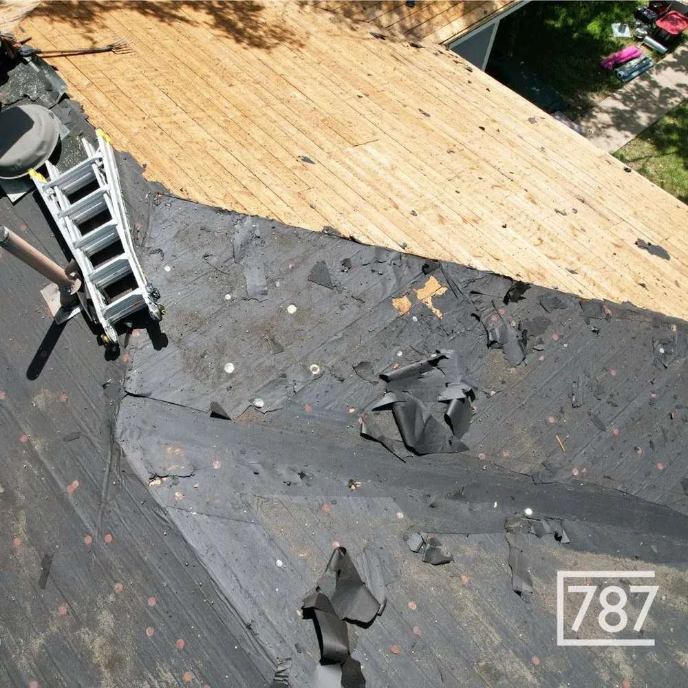 Slide of 787 Construction