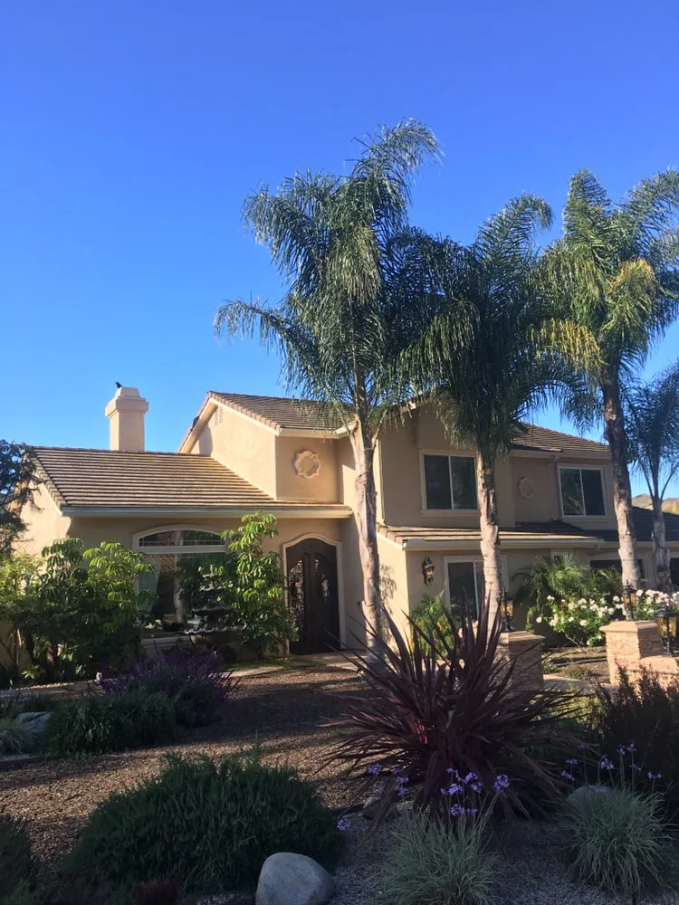 Slide of 805 Construction & Roofing