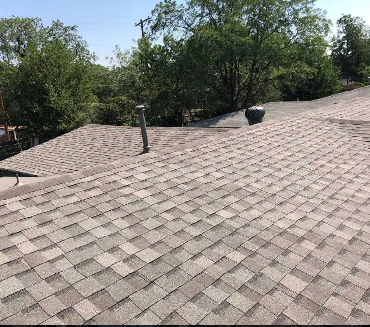 Slide of 806 Roofing and Construction