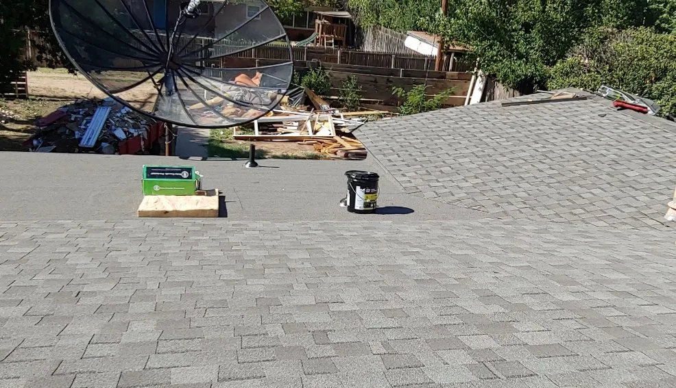 Slide of 806 Roofing and Construction