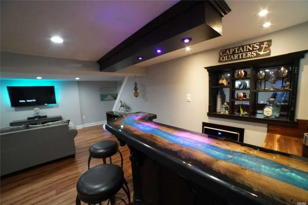 Slide of 911 Alexander Construction