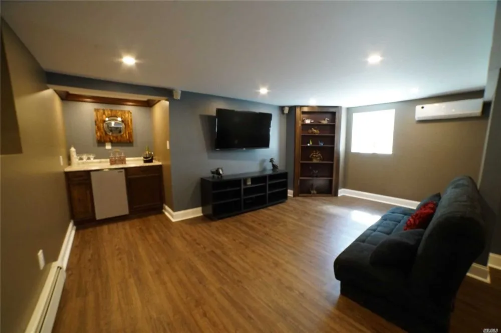 Slide of 911 Alexander Construction