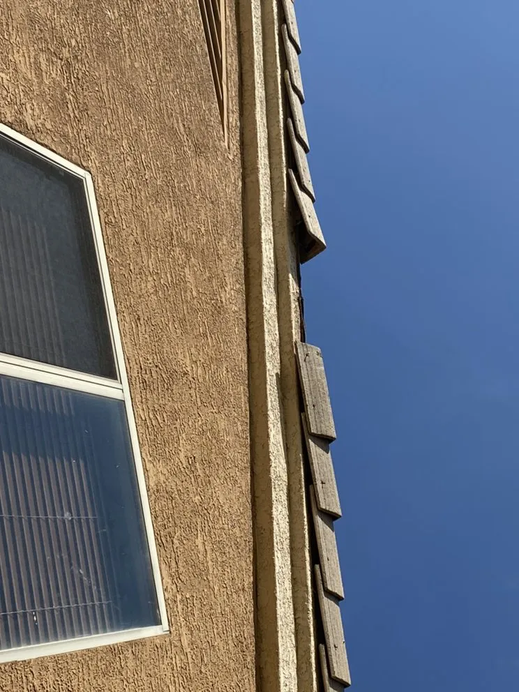 Slide of 911 Fix My Roof