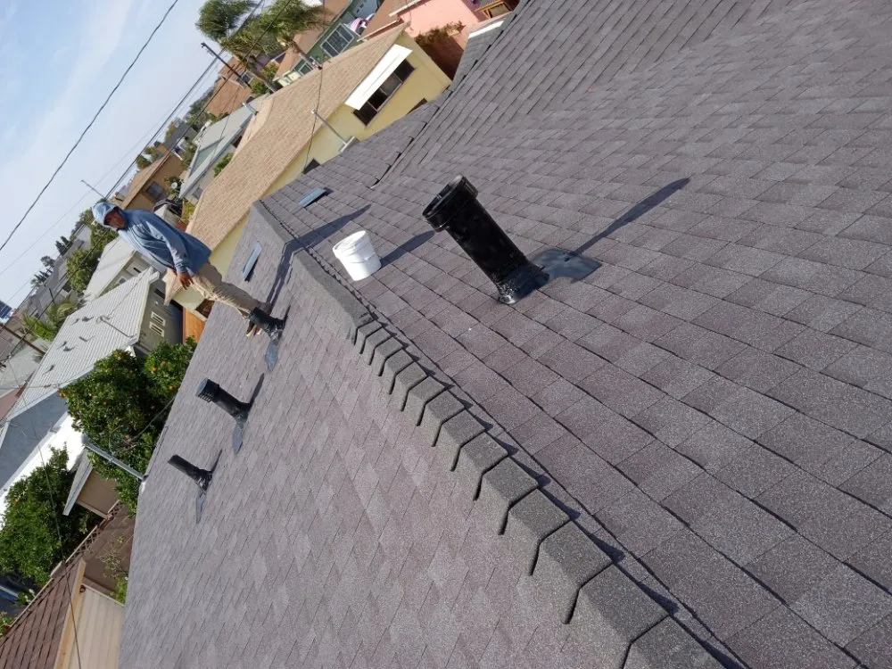 Licensed residential roofing service for homes in San Fernando Valley, CA by 911-roofer