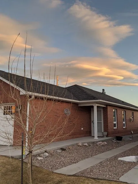 Slide of 911 Roofing Solutions