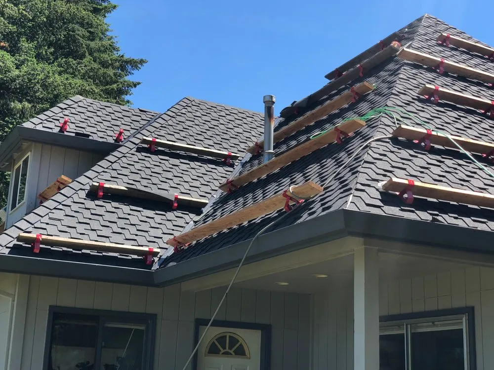 Slide of 916 Roofing